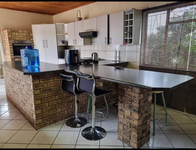 3 BEDROOM HOUSE FOR SALE IN GENL ALBERTS PARK